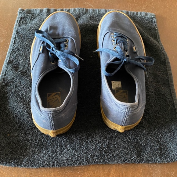 Vans Authentic — Navy — Excellent Condition - Picture 2 of 3